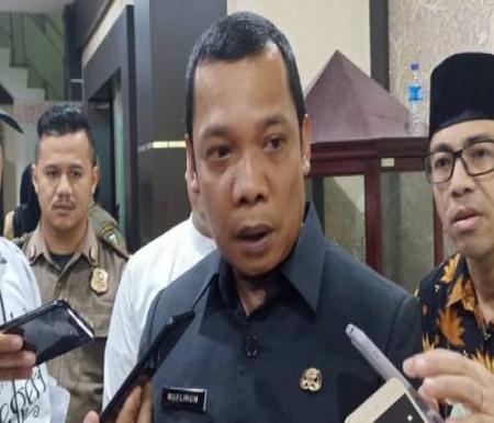 Pj Walikota Pekanbaru, Muflihun tengah cari solusi terkait kenaikan harga cabai merah keriting (foto/int)